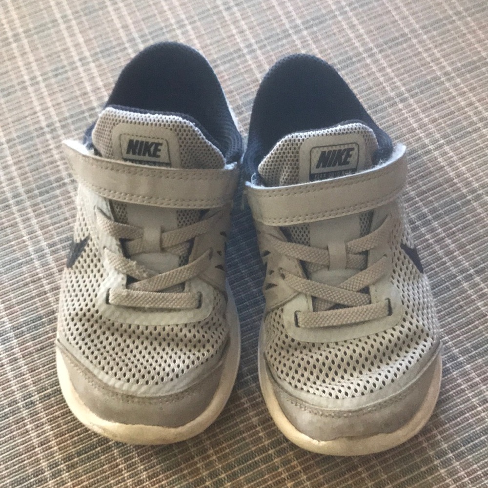 Boys nike shoes